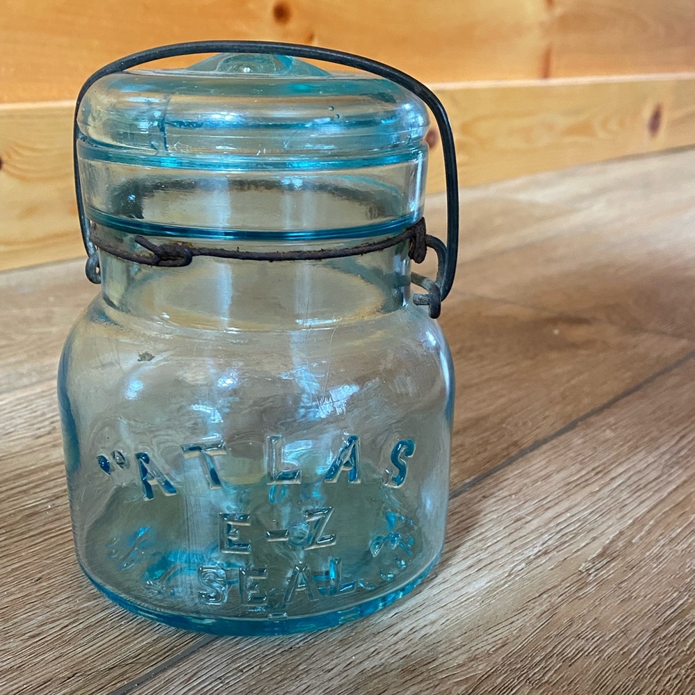 Vintage aqua Atlas EZ SEAL canning jar